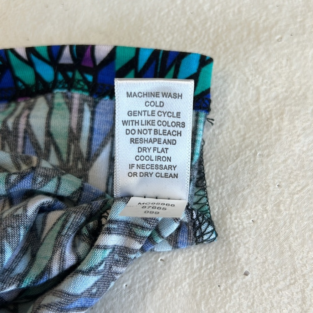 *NWOT* Multicolor Blouse - Picture 5 of 7